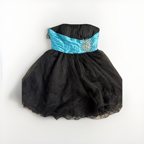 Narianna Women's Strapless Tulle Layered Fit &‎ Flare mini Dress Black And Blue - Picture 1 of 9